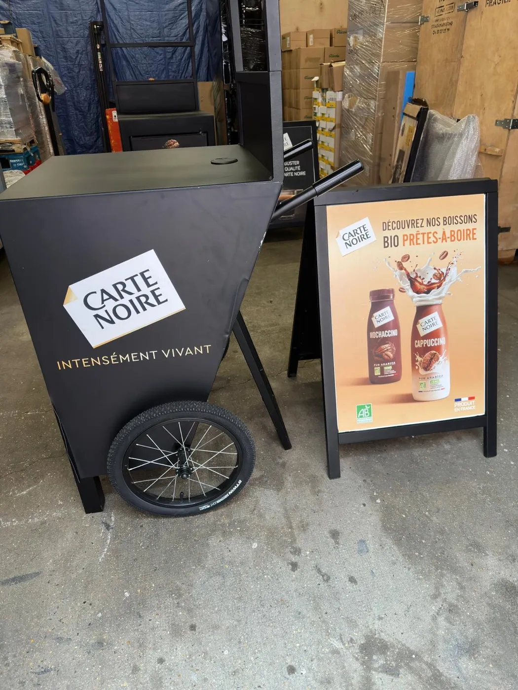Carte Noire — chariot mobile et PLV