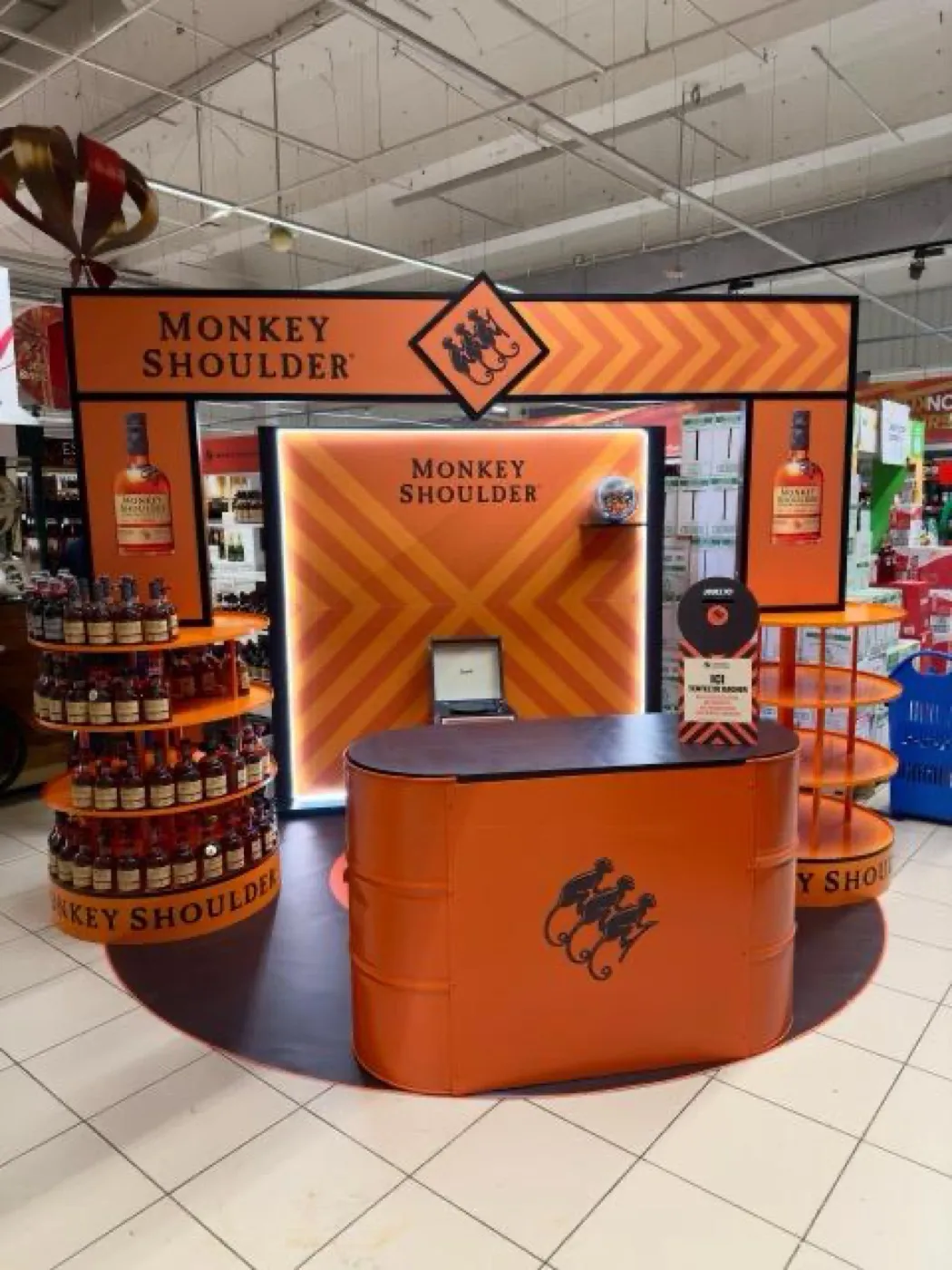 Monkey Shoulder — théâtralisation retail réutilisée